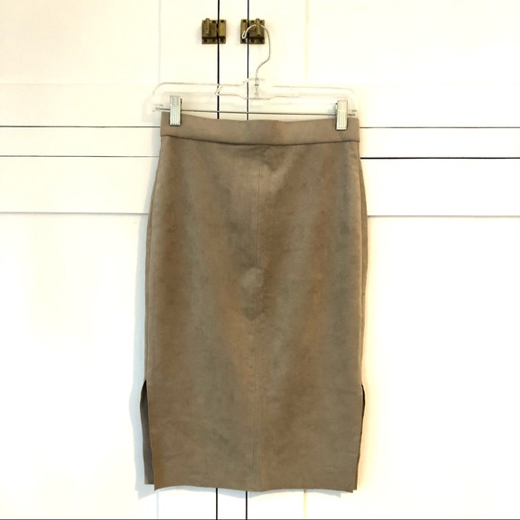 Aritzia Wilfred Free Suede Pencil Skirt - Picture 2 of 6